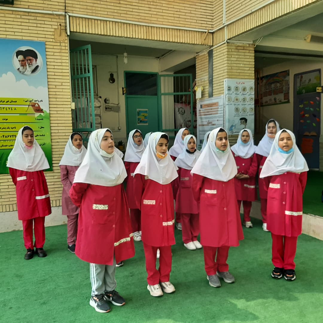 به وقت تمرین سرود  فاطمی 