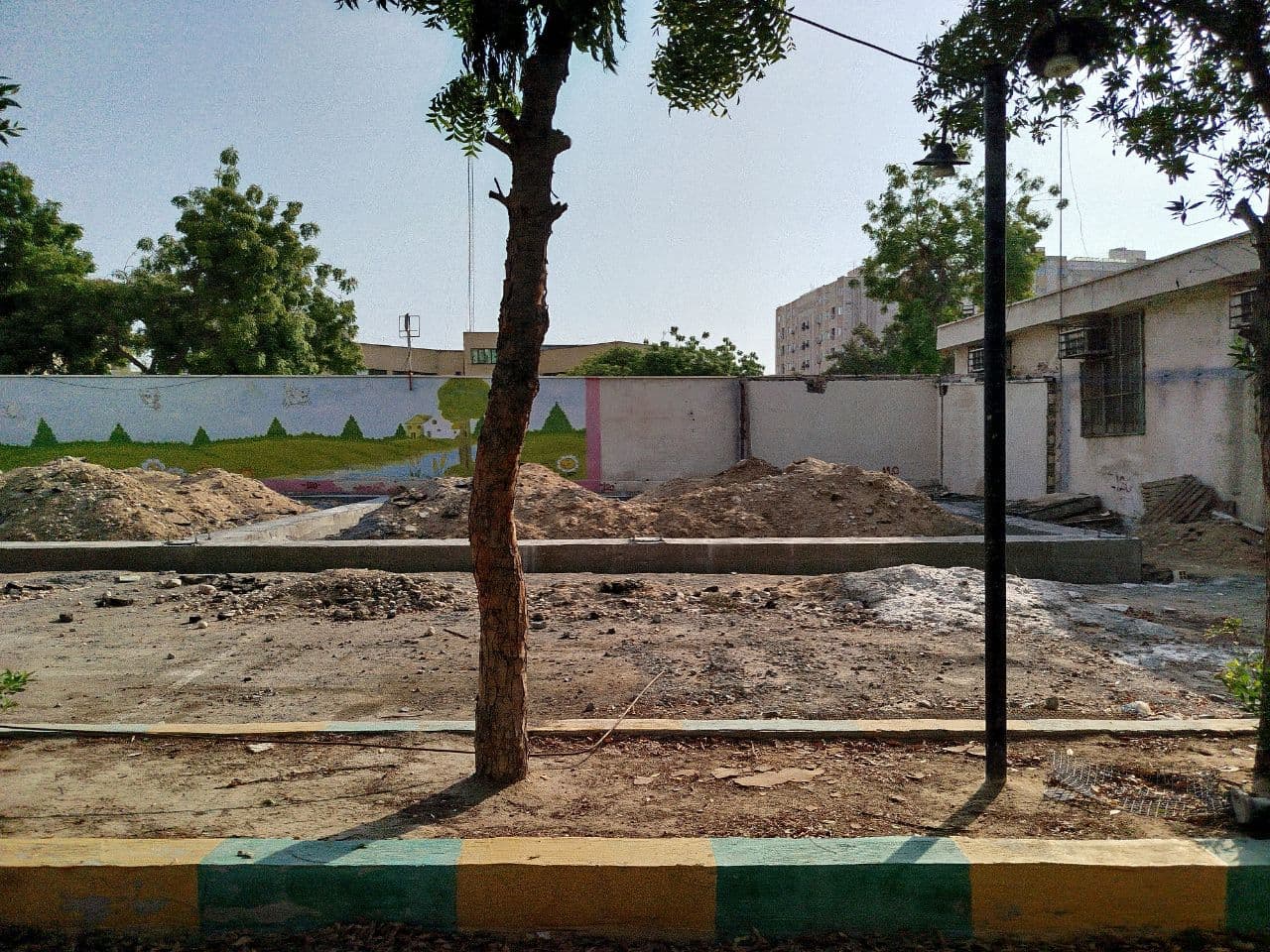 در حال ساخت نمازخانه  دبستان دخترانه فاطمی 