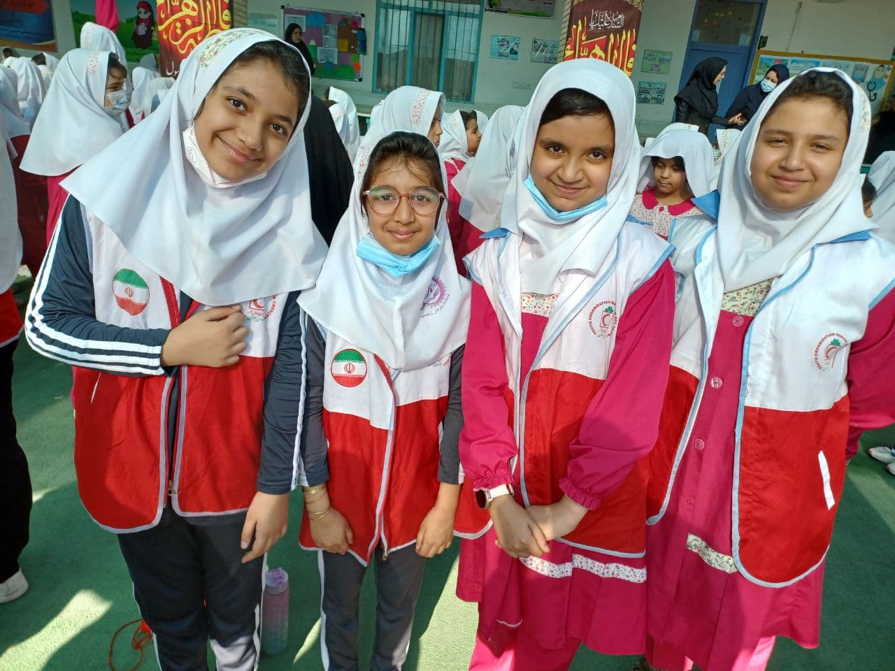 مانورزلزله کلاس چهارم شبنم 