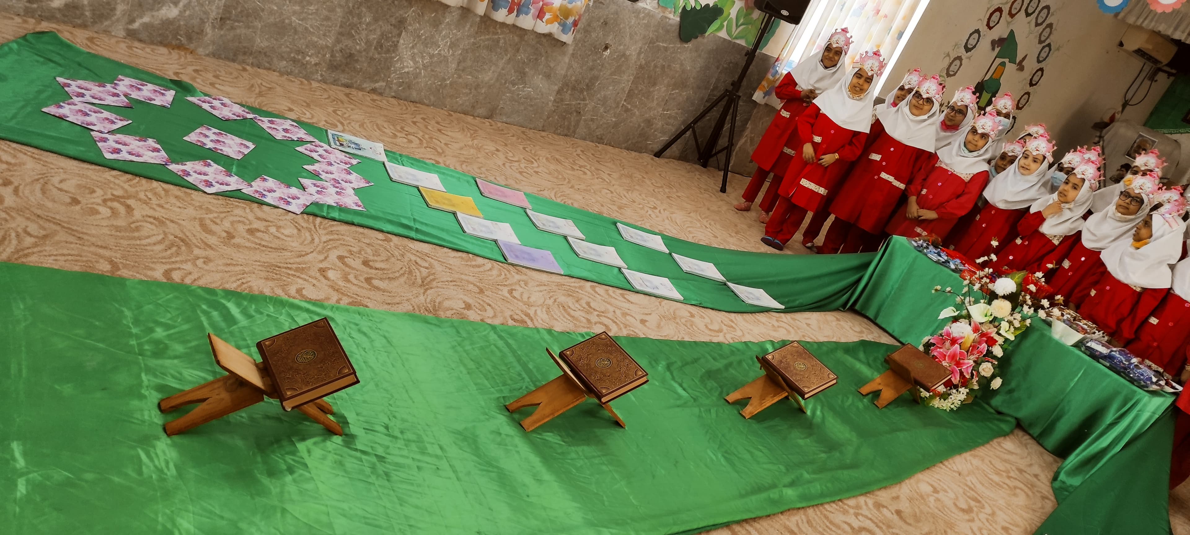 جشن 33روزه قرآن پایه سوم دبستان فاطمی