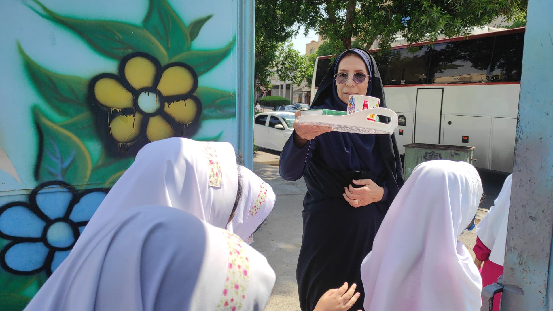 بازید از باغ پرندگان استان هرمزگان