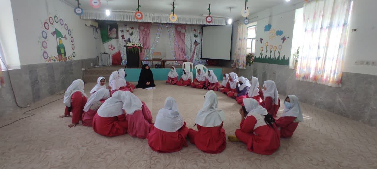 برگزاری حلقه های مهدووی با حضور دکتر مهناز بیات دکترای حوزه