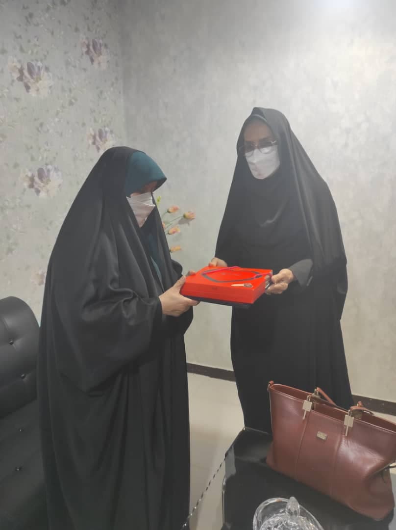 تقدیر از استاد بزرگ سرکار خانم تهرانی