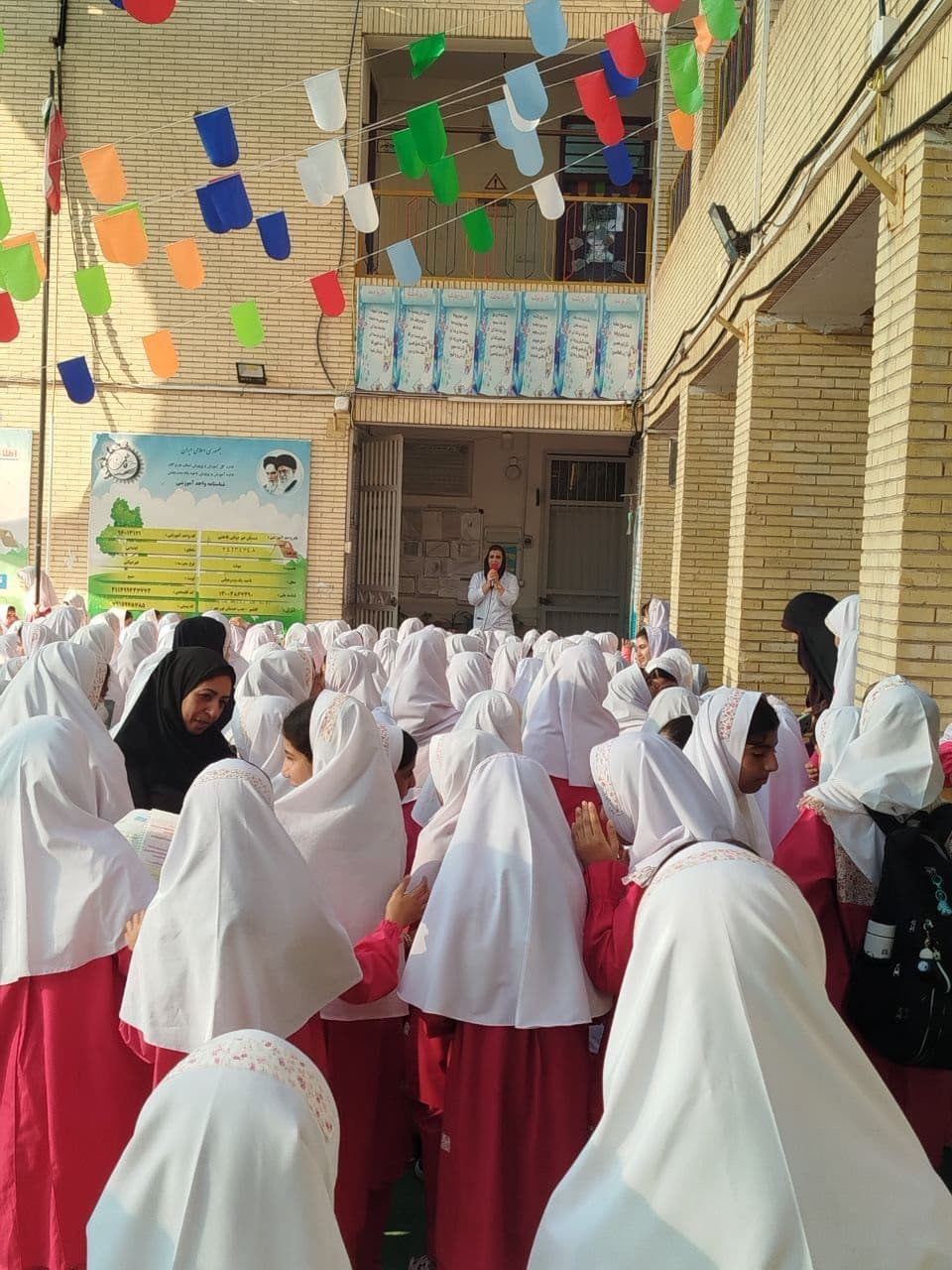 روز پرستار دعوت از دکتر برای آموزش دختران فاطمی