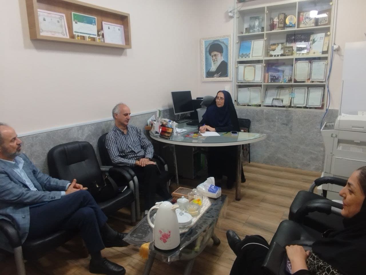 جلسه با دکتر تهران چی و موسس ریاضی پژوهان